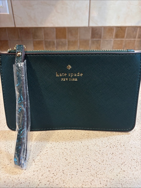 kate spade Handbags - kate spade Forest Green Saffiano Leather Wristlet Like New!